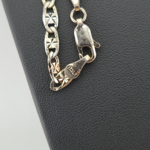 8" Italian 18K Solid Gold Tri Color Heart Bracelet 4.52g 750 Italy Textured - Picture 7 of 13